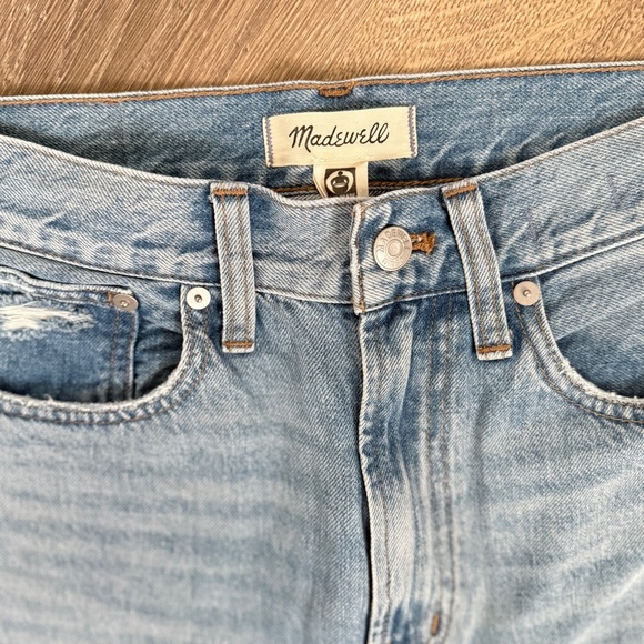 Madewell The Perfect Vintage Straight Leg Light Blue Distressed Jeans size 26T - Picture 3 of 5